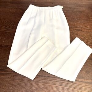 Petite Sophisticate Women’s Pleated Wide Leg Pants Size 2 Cream Slacks